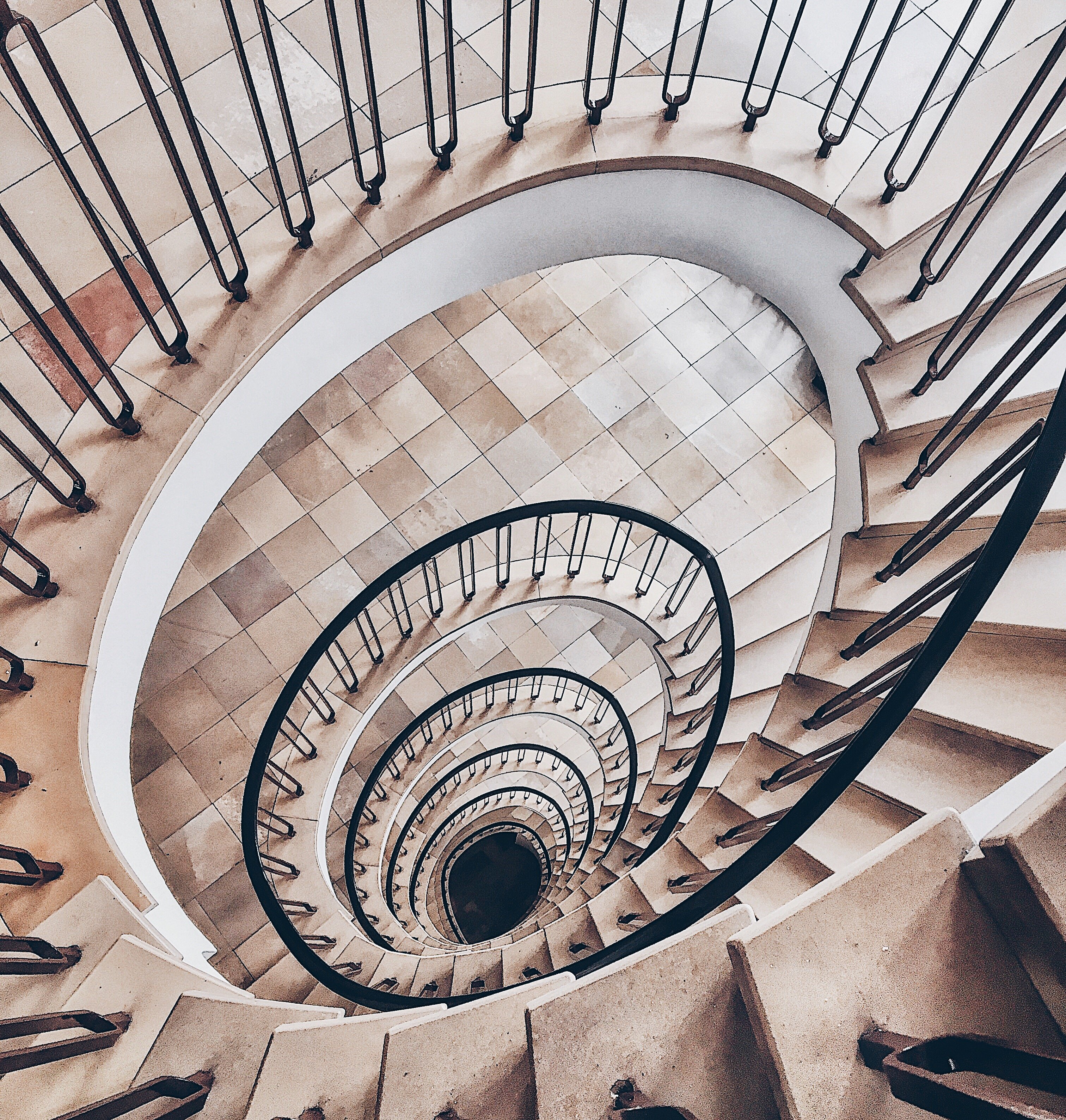 Spiralförmige Treppe: Detjenhaus, Treppenhäuser HAmburg