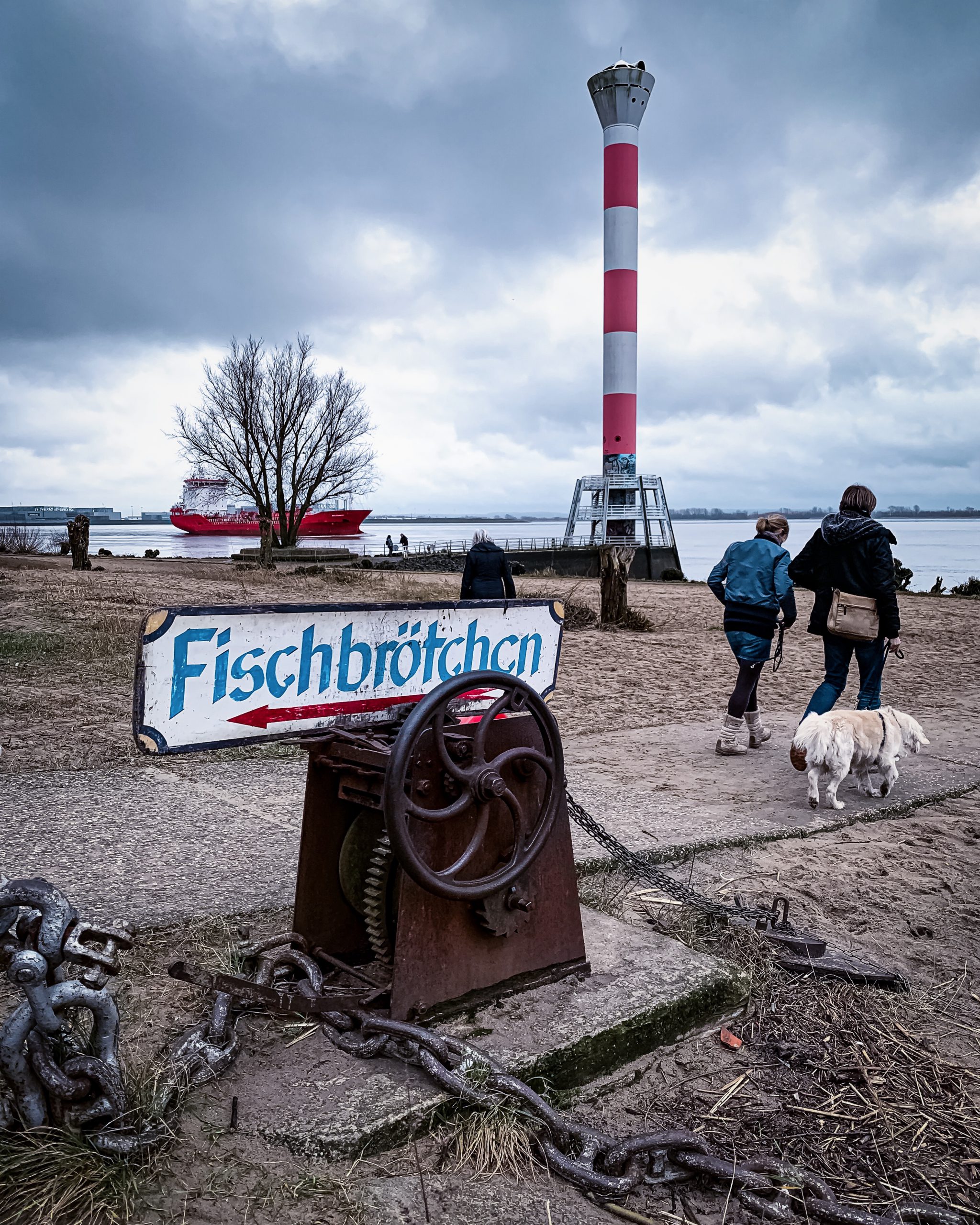 Fischbrötchen gibt's in Hamburg Blankenese in der Kajüte SB 12