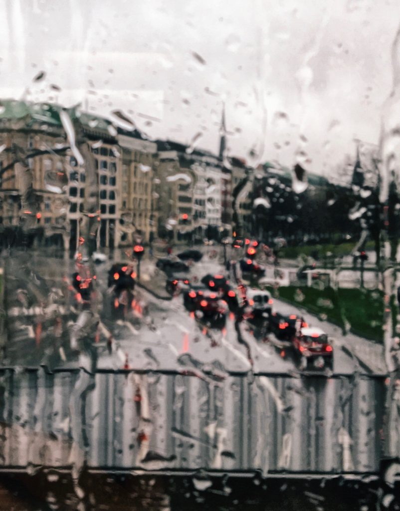 Bus fahren im Regen: HAmburg bei Schmuddelwetter, Tipps von Frau Elbville