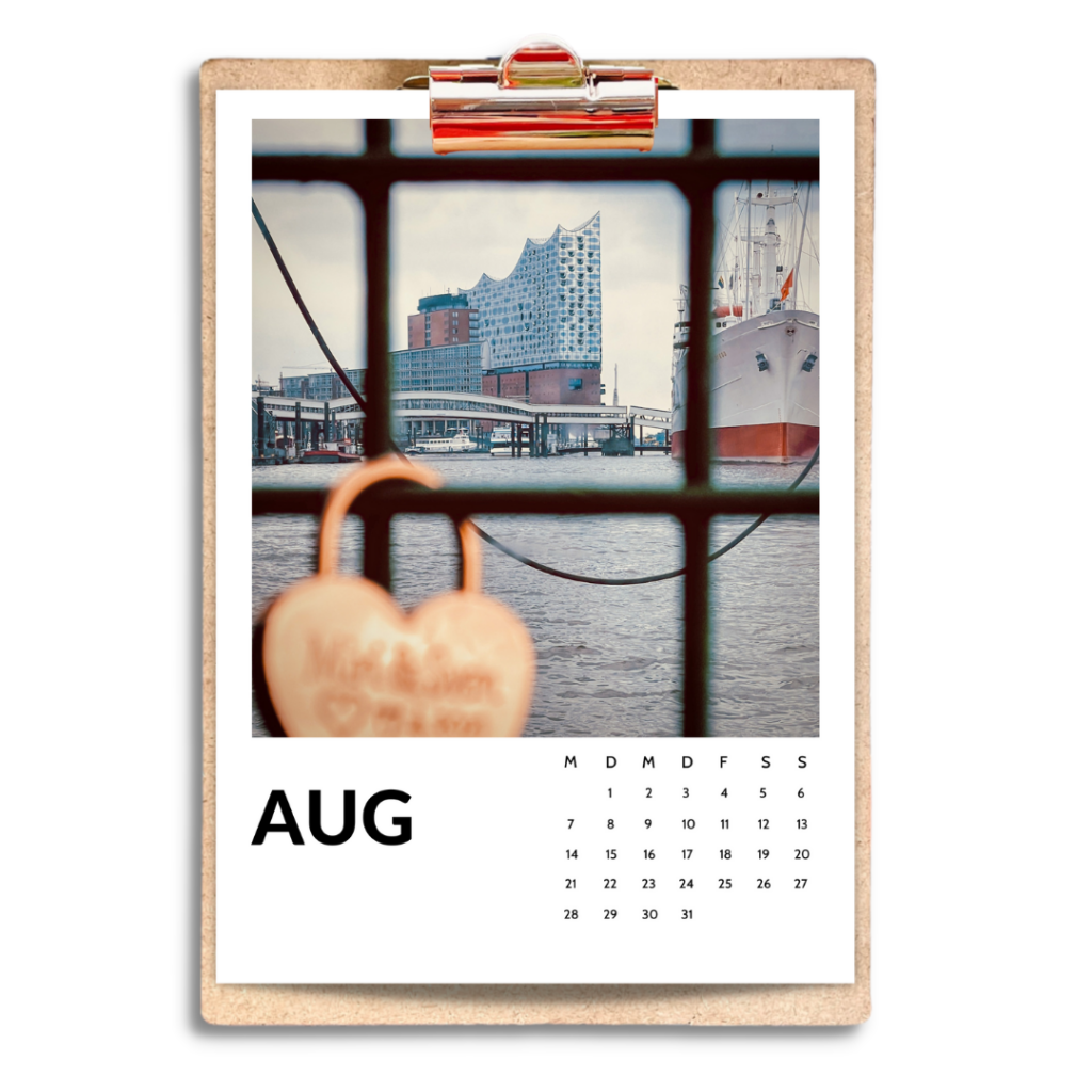 Hamburg Kalender 2023 von Frau Elbville Landungsbrücken 